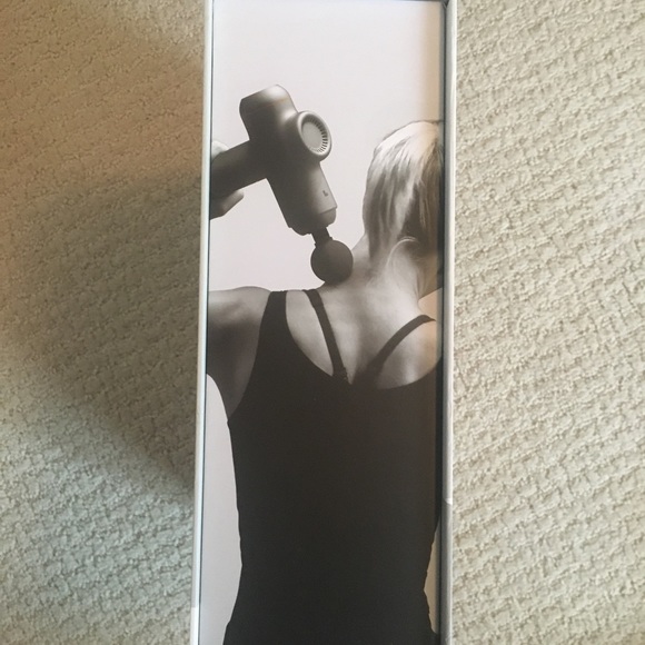 Sharper Image Power Percussion Deep Tissue Massager with 6 attachments & Case - Picture 3 of 13